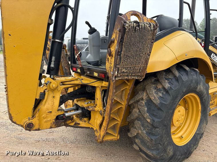 image for item ND9755 2012 Caterpillar 420E backhoe