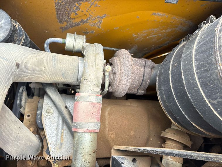 image for item ND9755 2012 Caterpillar 420E backhoe