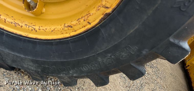 image for item ND9755 2012 Caterpillar 420E backhoe