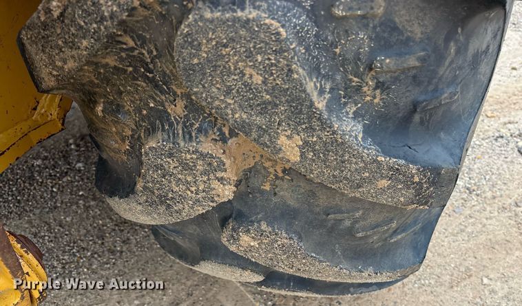 image for item ND9755 2012 Caterpillar 420E backhoe