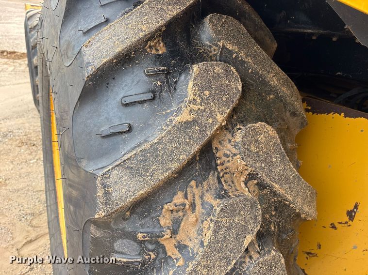 image for item ND9755 2012 Caterpillar 420E backhoe