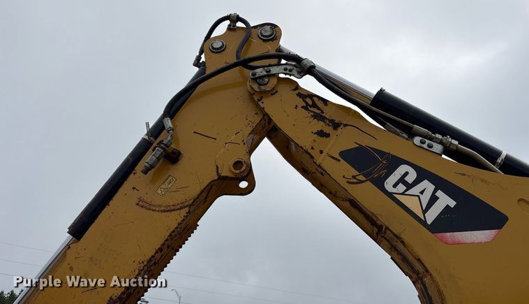 image for item ND9756 2016 Caterpillar 420F2 backhoe