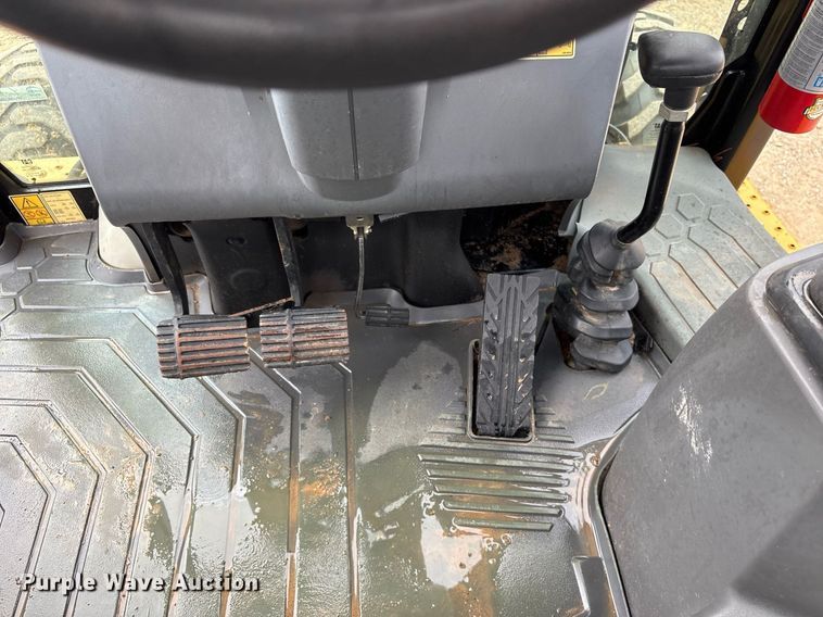 image for item ND9756 2016 Caterpillar 420F2 backhoe