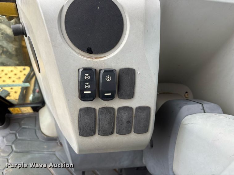 image for item ND9756 2016 Caterpillar 420F2 backhoe