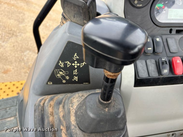 image for item ND9756 2016 Caterpillar 420F2 backhoe