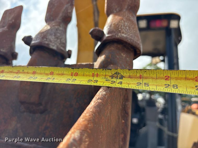 image for item ND9757 2016 Caterpillar 420F2 backhoe