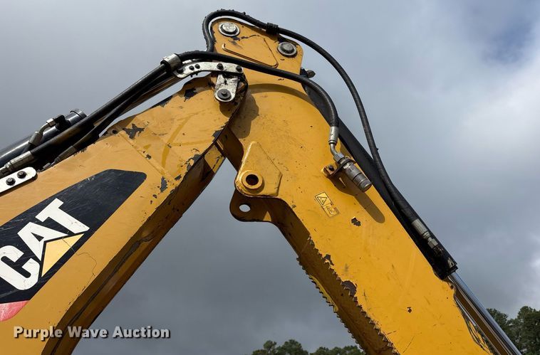 image for item ND9757 2016 Caterpillar 420F2 backhoe
