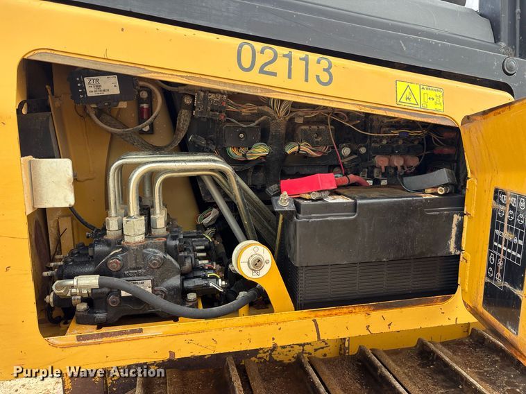 image for item ND9758 2013 Caterpillar D4K2 LGP dozer