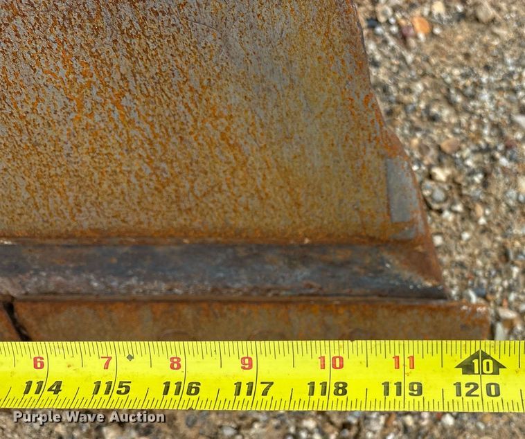 image for item ND9758 2013 Caterpillar D4K2 LGP dozer