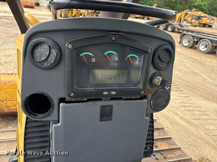 image for item ND9758 2013 Caterpillar D4K2 LGP dozer