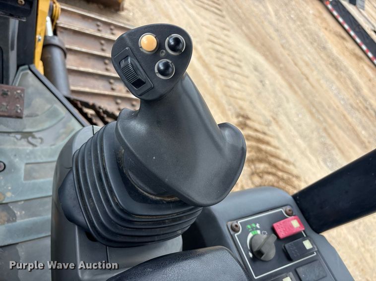 image for item ND9758 2013 Caterpillar D4K2 LGP dozer