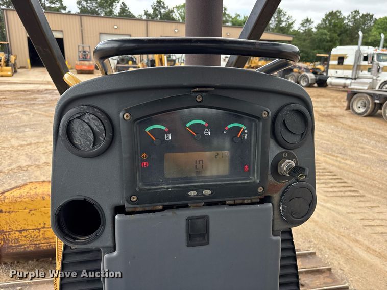image for item ND9758 2013 Caterpillar D4K2 LGP dozer