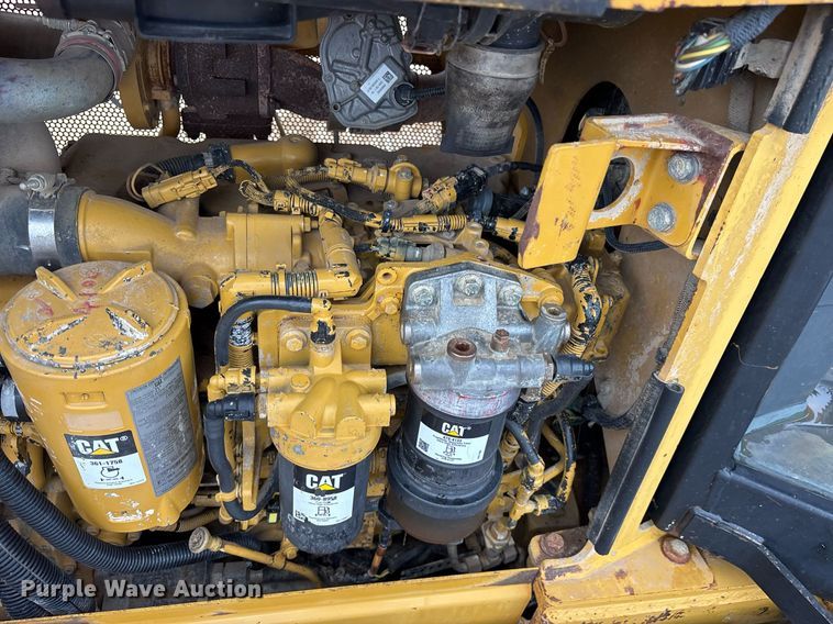 image for item ND9758 2013 Caterpillar D4K2 LGP dozer