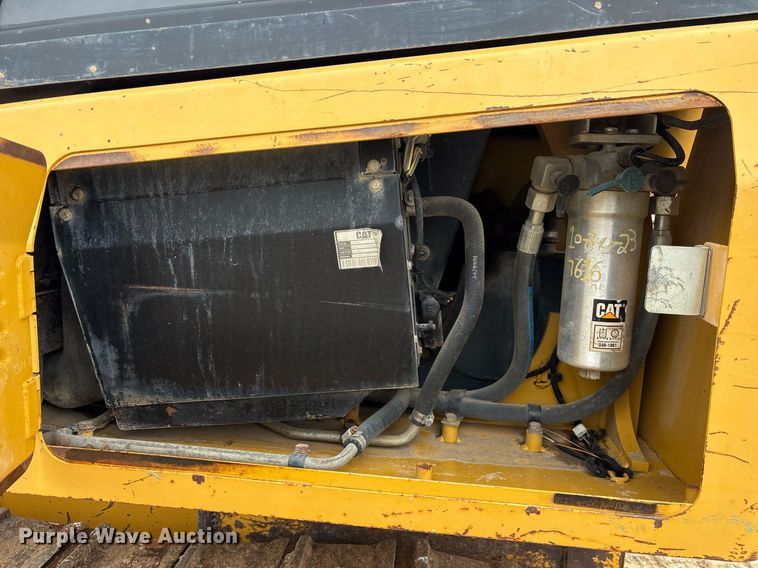 image for item ND9759 2012 Caterpillar D4K2 LGP dozer