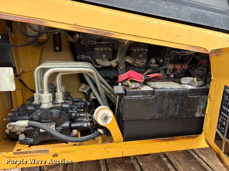 image for item ND9759 2012 Caterpillar D4K2 LGP dozer