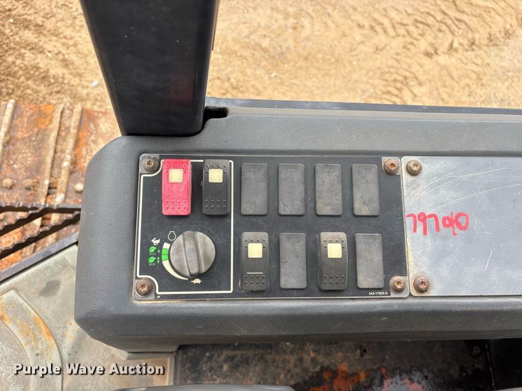 image for item ND9759 2012 Caterpillar D4K2 LGP dozer