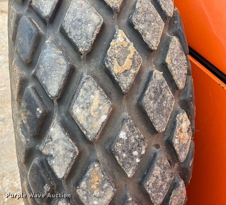 image for item ND9760 2012 Hamm 3307 single drum vibratory roller