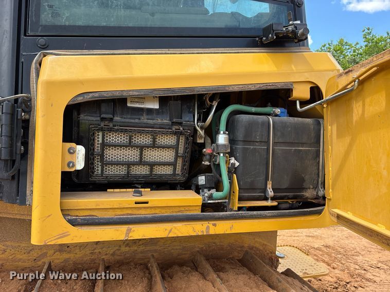 image for item ND9772 2023 Caterpillar D4 LGP dozer