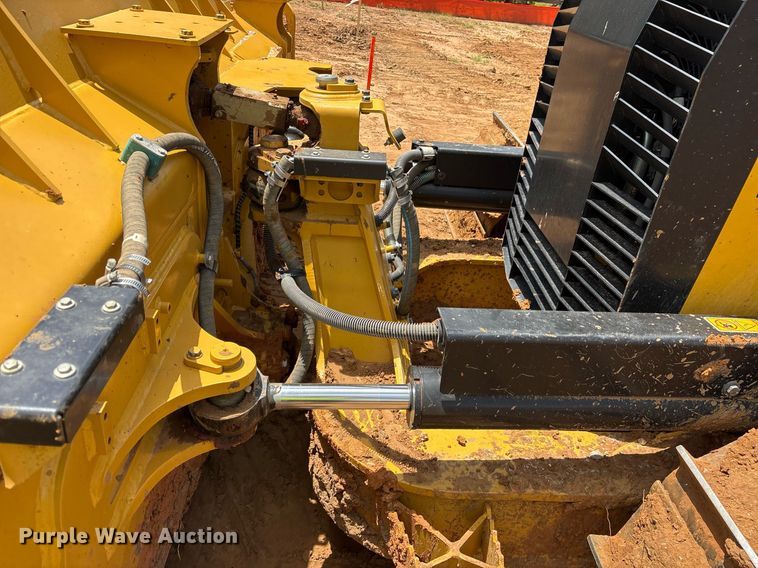 image for item ND9772 2023 Caterpillar D4 LGP dozer