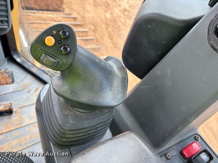 image for item ND9772 2023 Caterpillar D4 LGP dozer