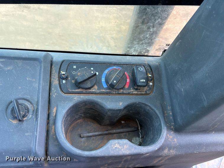 image for item ND9772 2023 Caterpillar D4 LGP dozer