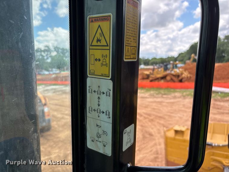 image for item ND9772 2023 Caterpillar D4 LGP dozer
