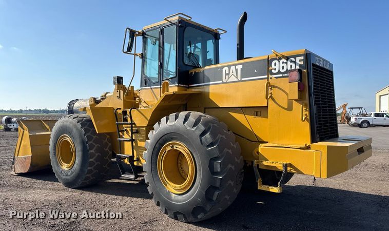 image for item NE9817 1993 Caterpillar 966F Series II wheel loader
