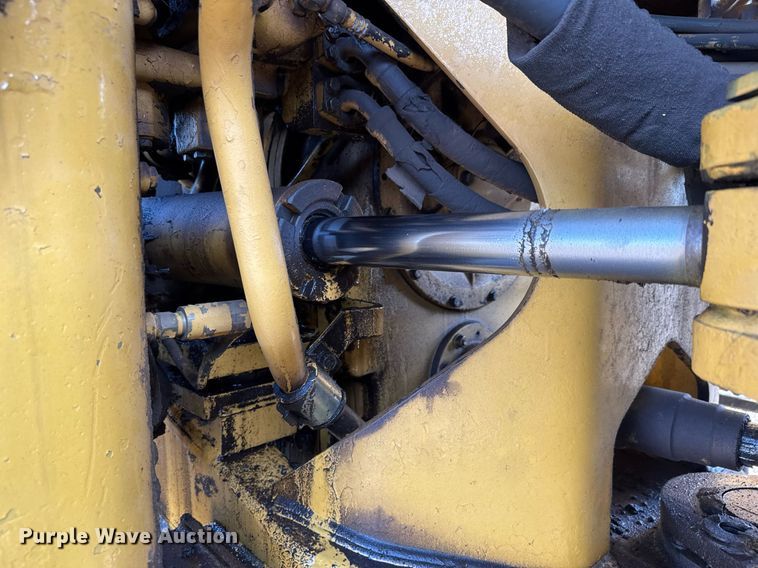 image for item NE9817 1993 Caterpillar 966F Series II wheel loader