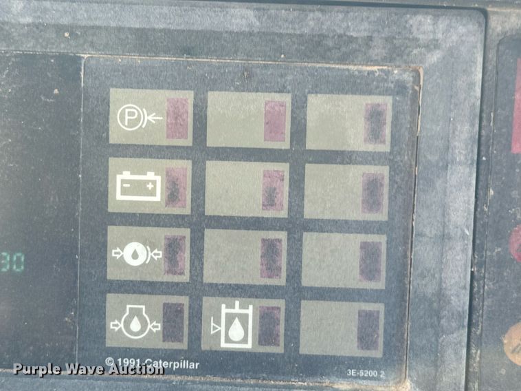 image for item NE9817 1993 Caterpillar 966F Series II wheel loader