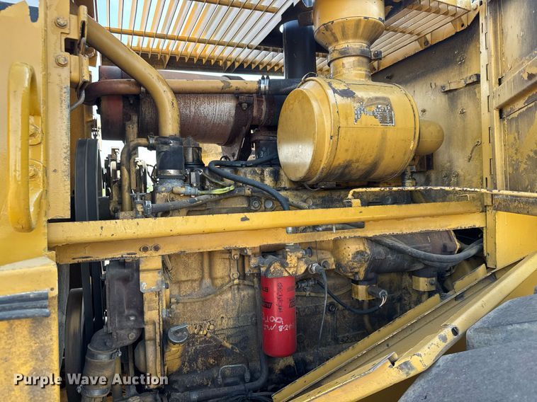 image for item NE9817 1993 Caterpillar 966F Series II wheel loader