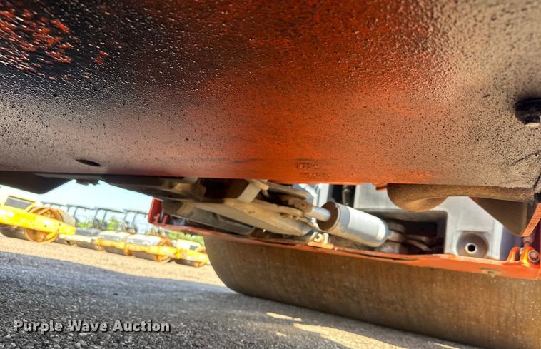 image for item NE9821 2012 Hamm HD+120VO double drum vibratory roller