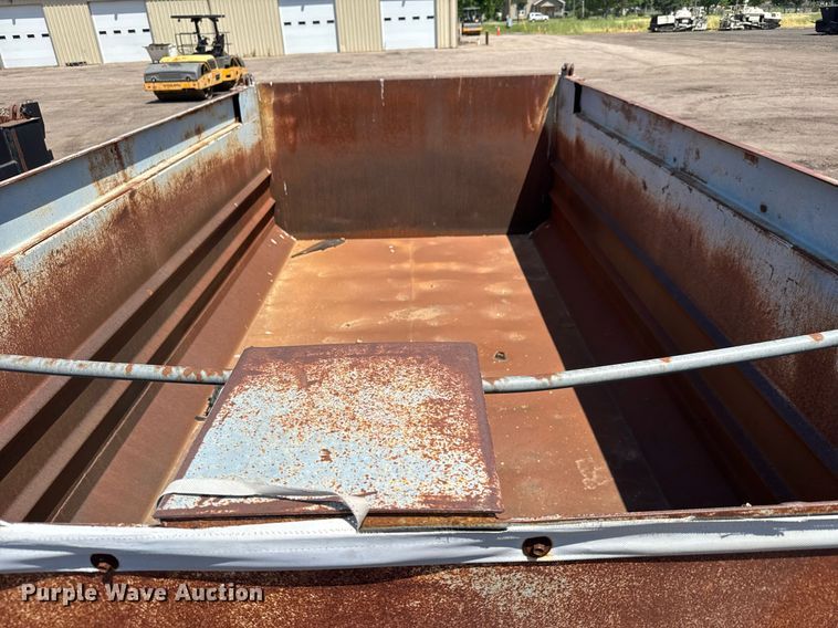 image for item NE9822 2005 Leach Pup-Dump end dump pup trailer