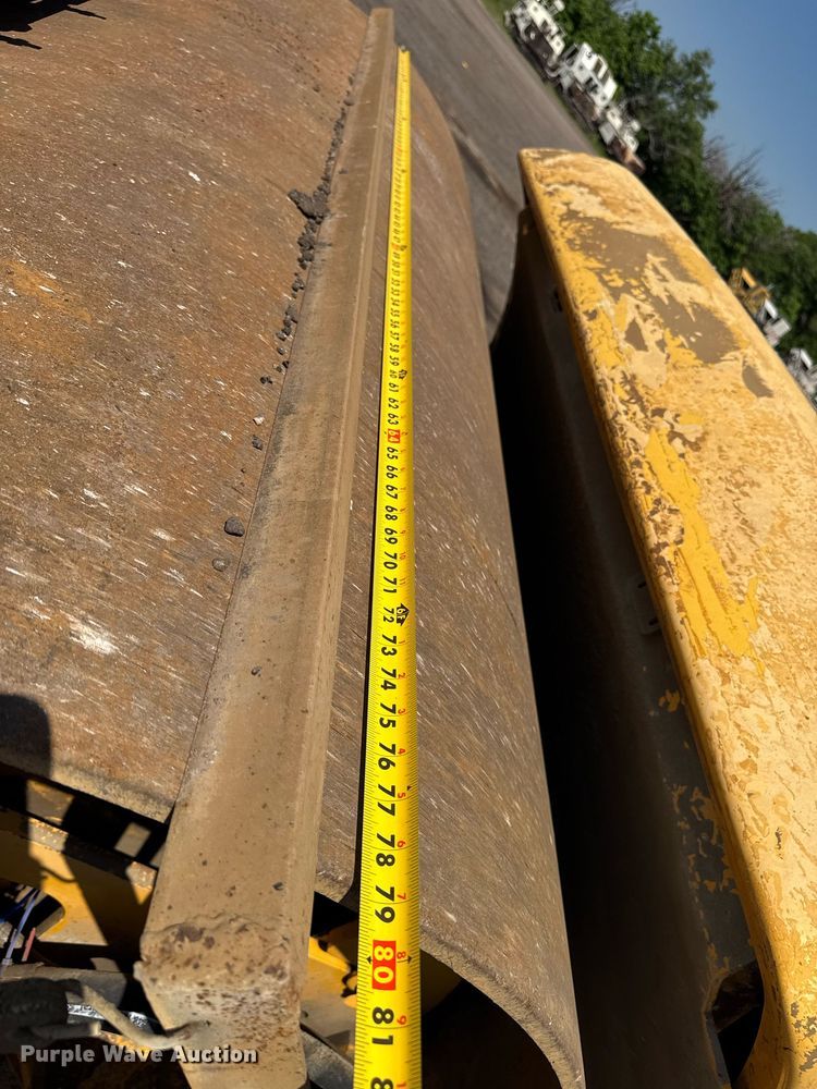 image for item NE9824 2012 Volvo DD118HF double drum vibratory roller