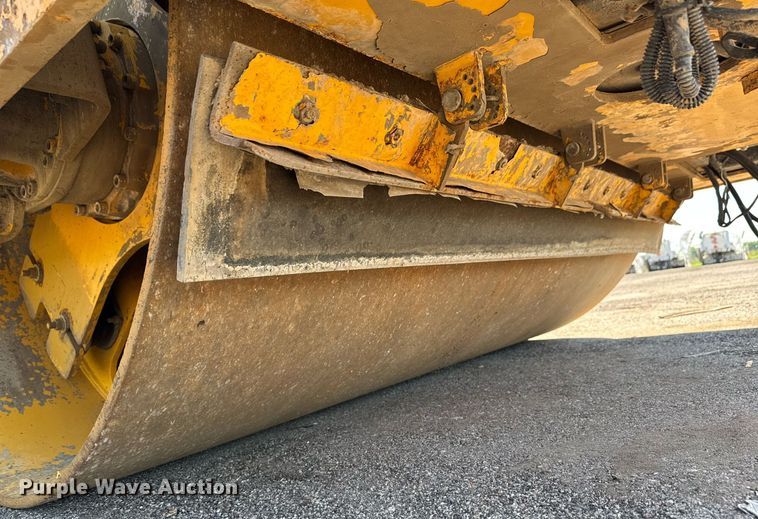 image for item NE9824 2012 Volvo DD118HF double drum vibratory roller