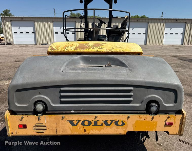 image for item NE9824 2012 Volvo DD118HF double drum vibratory roller