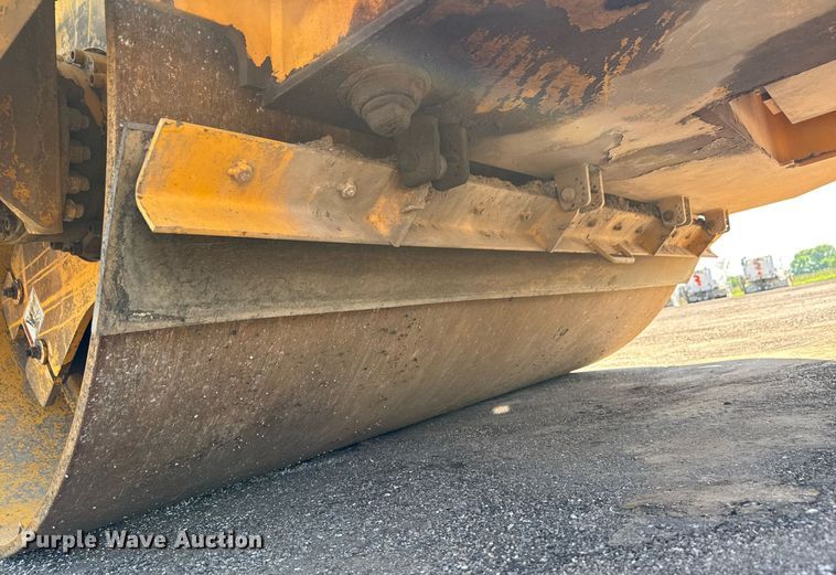 image for item NE9824 2012 Volvo DD118HF double drum vibratory roller