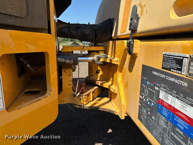 image for item NE9825 2012 Volvo DD118HF double drum vibratory roller