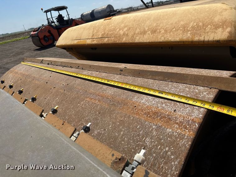 image for item NE9825 2012 Volvo DD118HF double drum vibratory roller