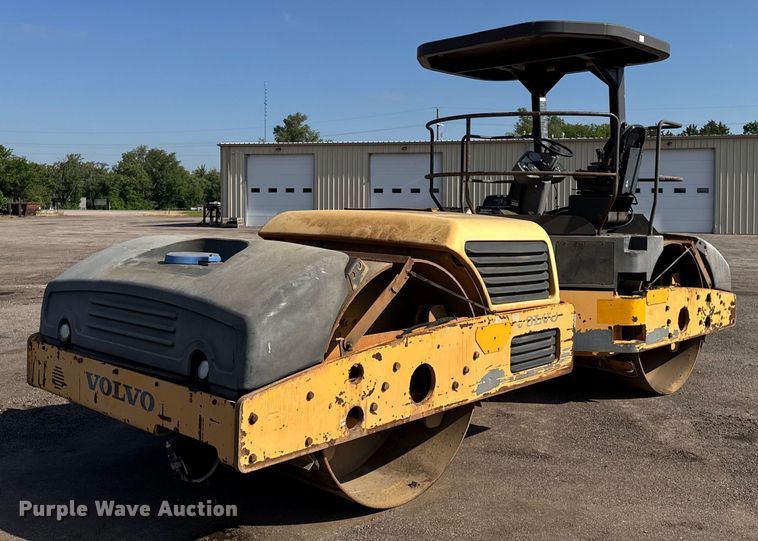 image for item NE9826 2011 Volvo DD118HF double drum vibratory roller