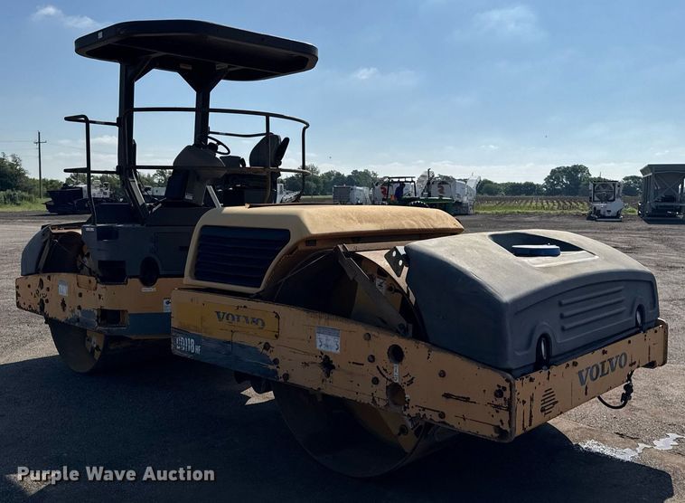 image for item NE9826 2011 Volvo DD118HF double drum vibratory roller