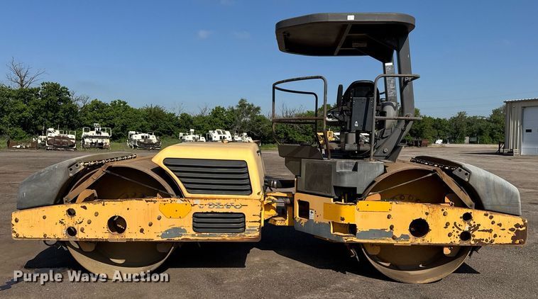 image for item NE9826 2011 Volvo DD118HF double drum vibratory roller