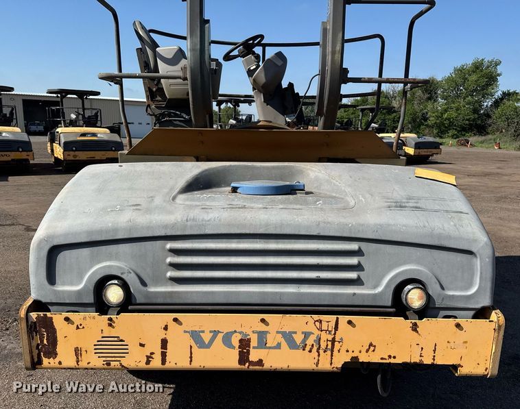 image for item NE9826 2011 Volvo DD118HF double drum vibratory roller