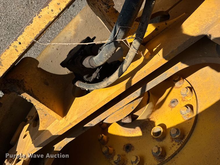 image for item NE9826 2011 Volvo DD118HF double drum vibratory roller