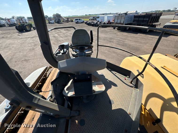 image for item NE9826 2011 Volvo DD118HF double drum vibratory roller