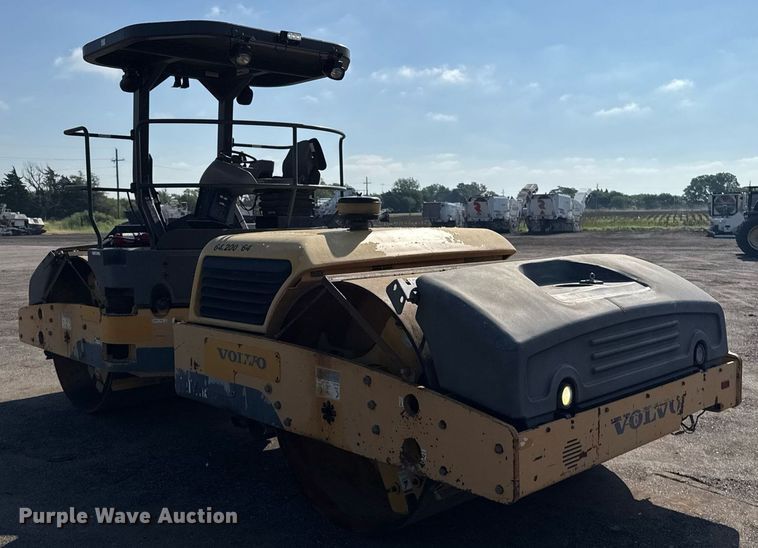 image for item NE9827 2012 Volvo DD138HFA double drum vibratory roller