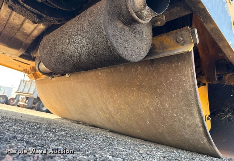 image for item NE9827 2012 Volvo DD138HFA double drum vibratory roller