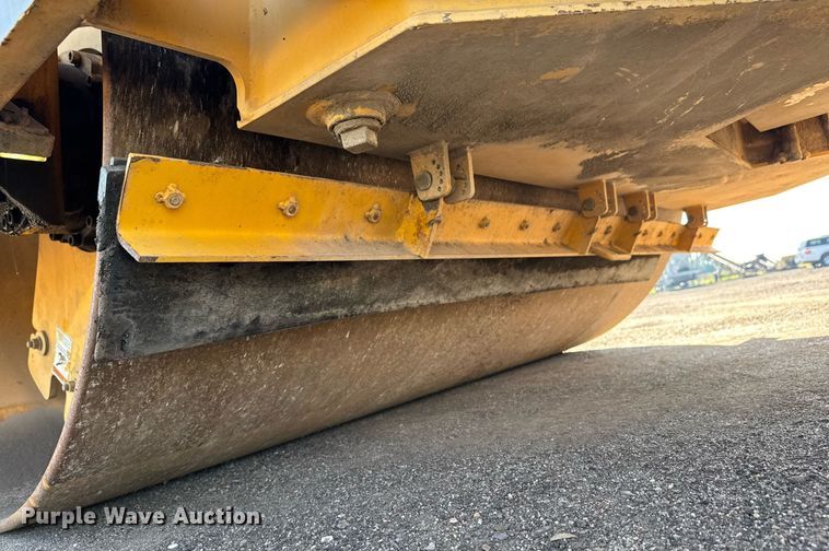 image for item NE9827 2012 Volvo DD138HFA double drum vibratory roller