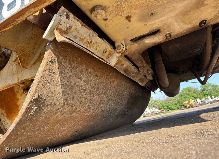 image for item NE9828 2005 Ingersoll Rand DD-138HF double drum vibratory roller