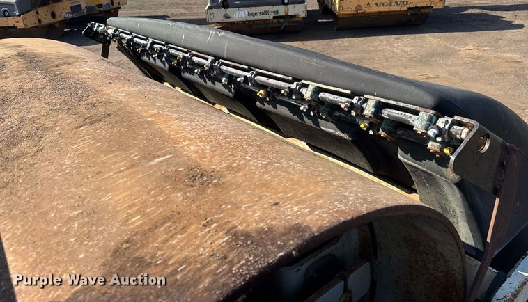 image for item NE9828 2005 Ingersoll Rand DD-138HF double drum vibratory roller