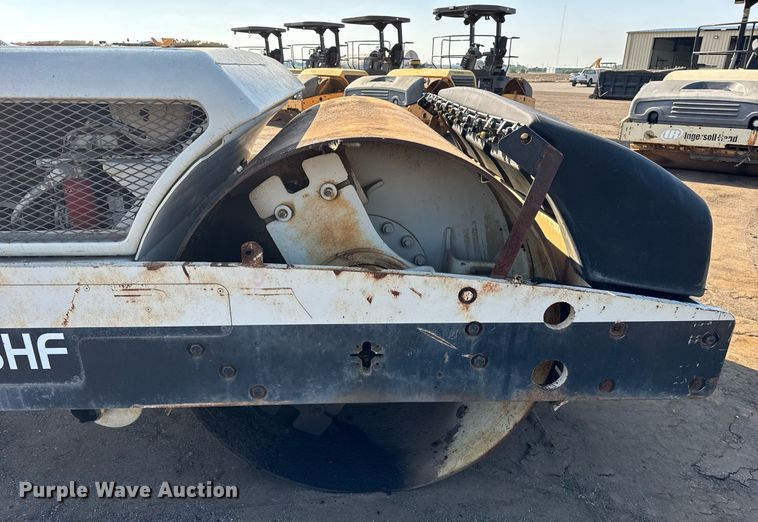 image for item NE9828 2005 Ingersoll Rand DD-138HF double drum vibratory roller